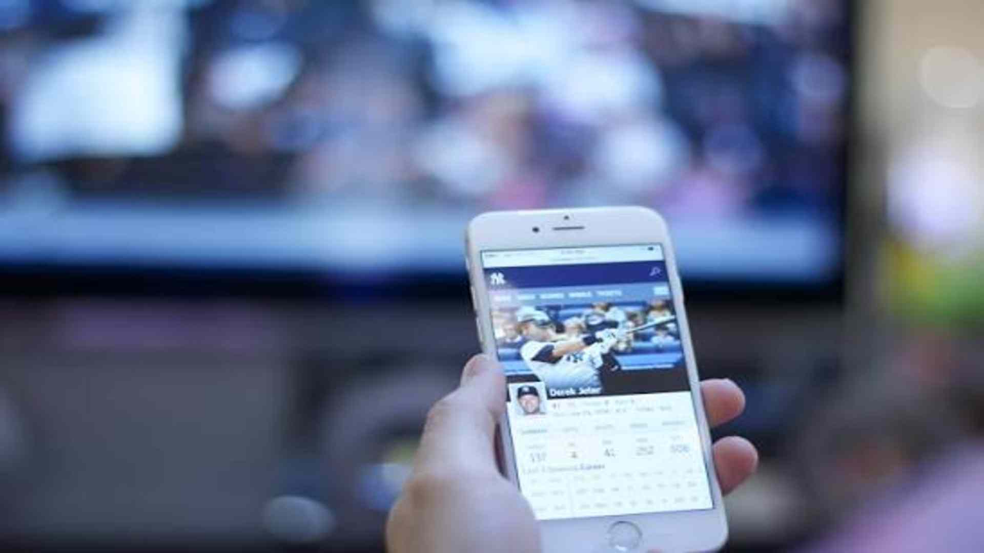 Cross-Platform Play: Uniting Console and PC Football Communities